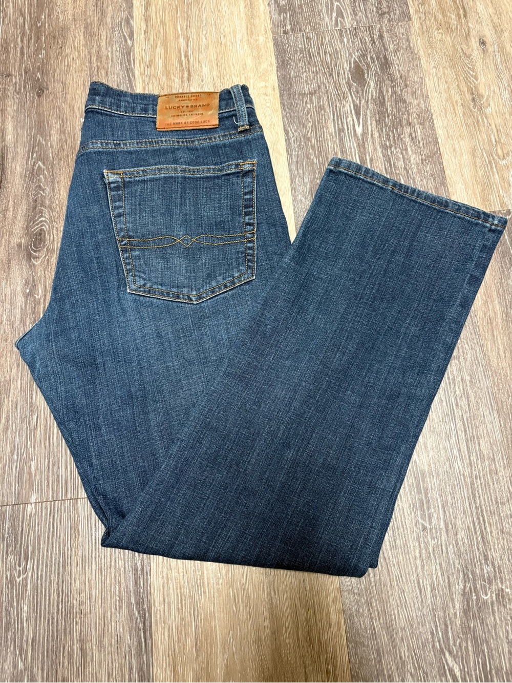 Lucky Brand Men's Dark Blue Straight Jeans 32/30 Casual